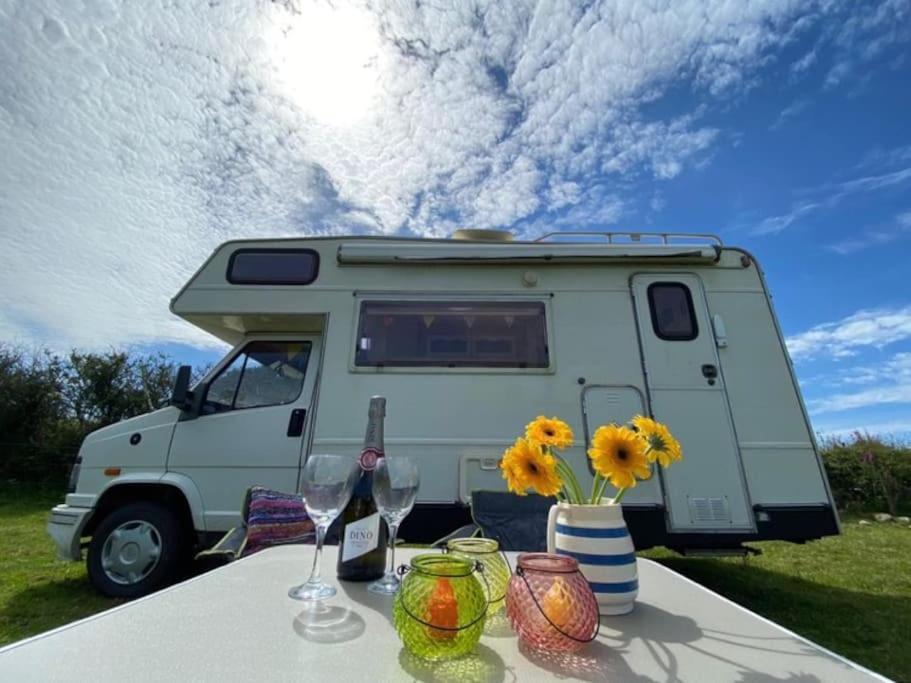 Lily Cosy Campervan With Sea Views & Amazing Sunrises St Ives Exteriör bild