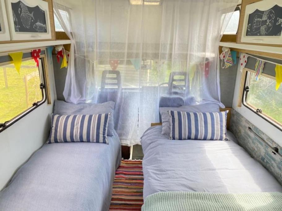 Lily Cosy Campervan With Sea Views & Amazing Sunrises St Ives Exteriör bild
