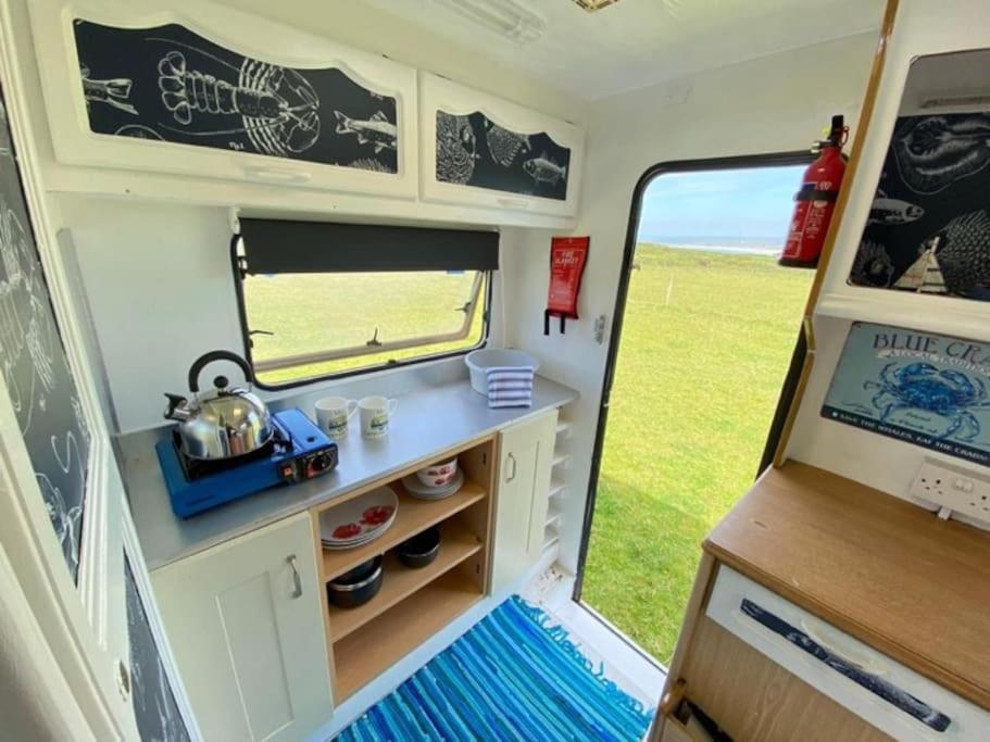 Lily Cosy Campervan With Sea Views & Amazing Sunrises St Ives Exteriör bild